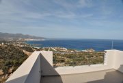 Ammoudara bei Agios Nikolaos Kreta, Ammoudara: Moderne Villa mit atemberaubender Aussicht in Stadt- und Strandnähe zu verkaufen Haus kaufen
